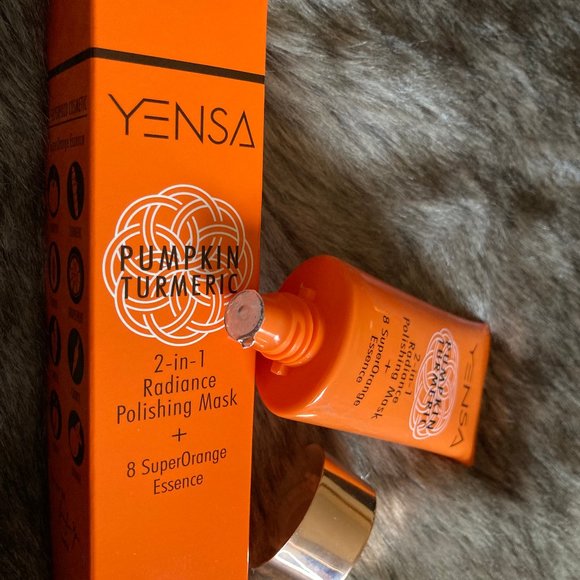 Yensa Pumpkin Tumeric Polishing Mask - Picture 2 of 3